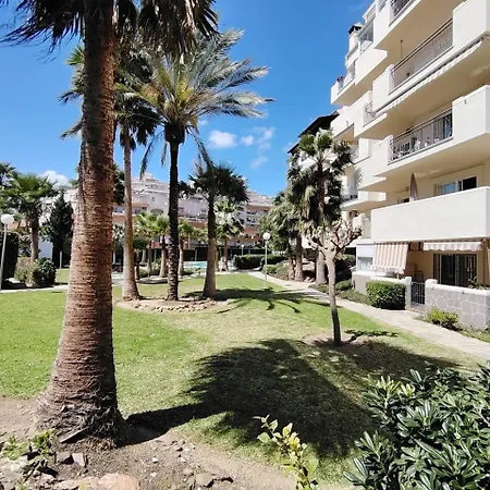 Con Piscina En Nueva Torrequebrada Apartment *