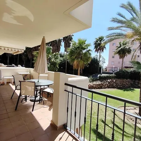 Con Piscina En Nueva Torrequebrada * Benalmadena